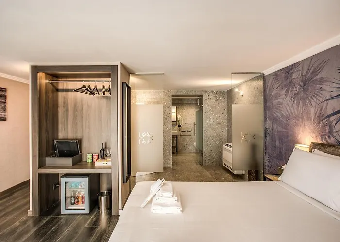 Pax Affittacamere 4*